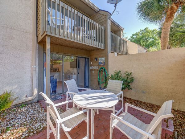 3 Bedroom Villa 10 min walk to the beach
