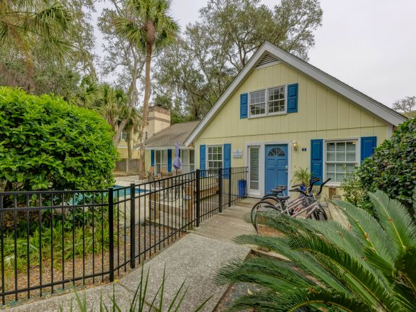Just Minutes from the Beach Hilton Head Four Bedroom Home