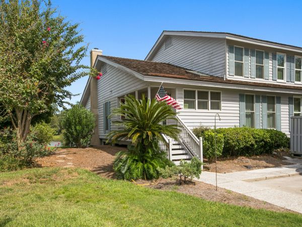 Hilton Head Four Bedroom Vacation Rental  2 Min Walk to Beach