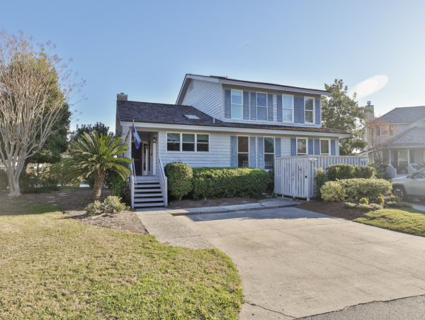 Hilton Head Four Bedroom Vacation Rental  2 Min Walk to Beach