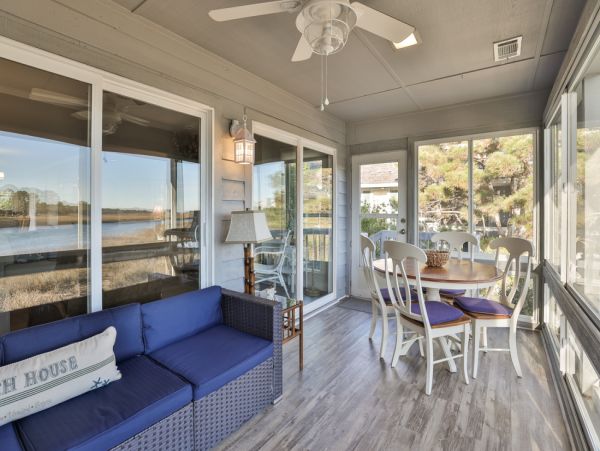 Hilton Head Four Bedroom Vacation Rental  2 Min Walk to Beach