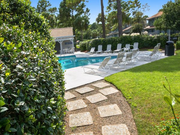 Hilton Head Four Bedroom Vacation Rental  2 Min Walk to Beach