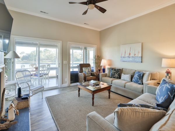 Hilton Head Four Bedroom Vacation Rental  2 Min Walk to Beach