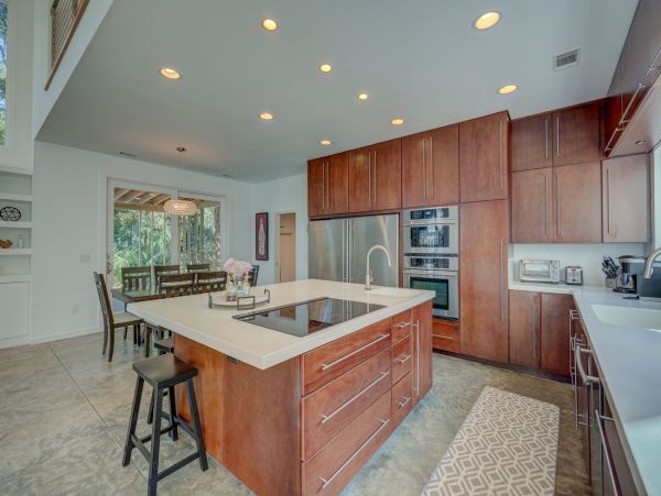 Hilton Head Vacation Home Seven Bedroom Private Pool