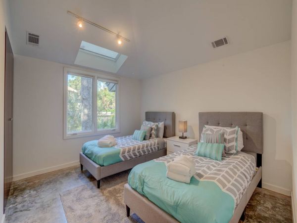 Hilton Head Vacation Home Seven Bedroom Private Pool