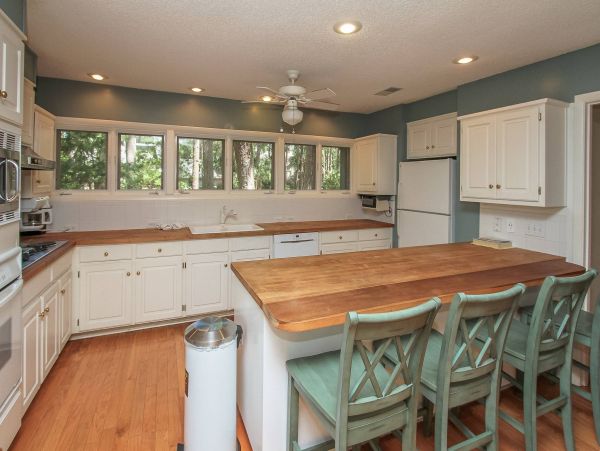 Beautiful Hilton Head Vacation Home Four Bedrooms Sleeps 10