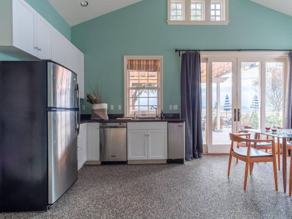 Great View Seven Bedroom Vacation Home in Paso Robles