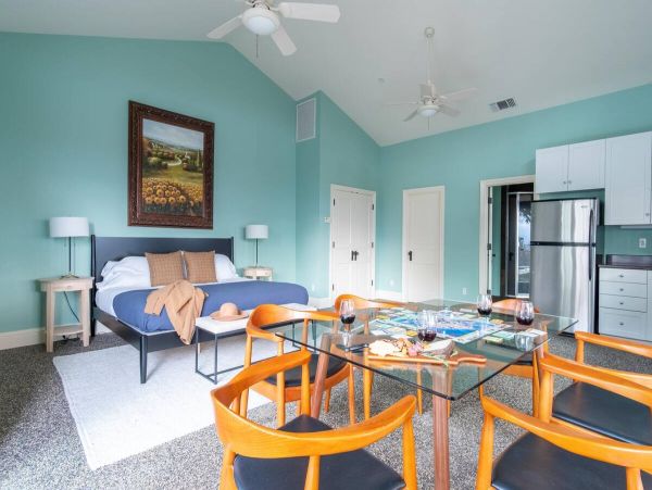 Great View Seven Bedroom Vacation Home in Paso Robles