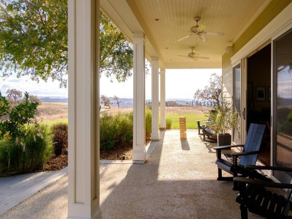 Great View Seven Bedroom Vacation Home in Paso Robles