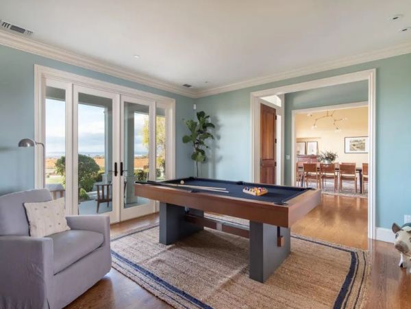 Great View Seven Bedroom Vacation Home in Paso Robles