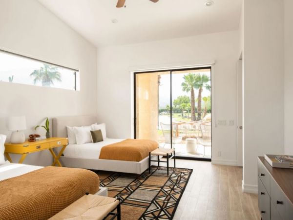 Stunning Vacation Home Thermal California Sleeps 26 Guests