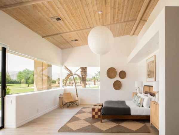 Stunning Vacation Home Thermal California Sleeps 26 Guests