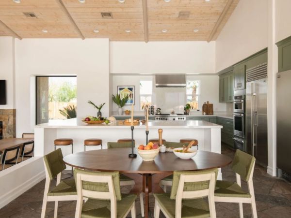 Stunning Vacation Home Thermal California Sleeps 26 Guests