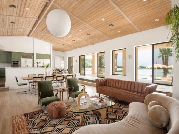 Stunning Vacation Home Thermal California Sleeps 26 Guests