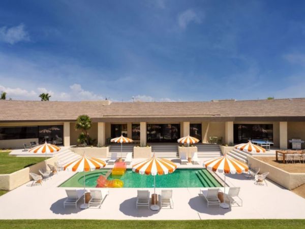Stunning Vacation Home Thermal California Sleeps 26 Guests