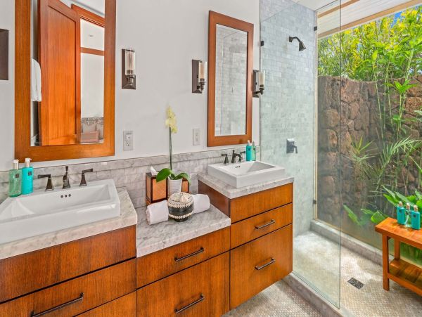 Beautiful Four Bedroom Vacation Home with Pool in Poipu