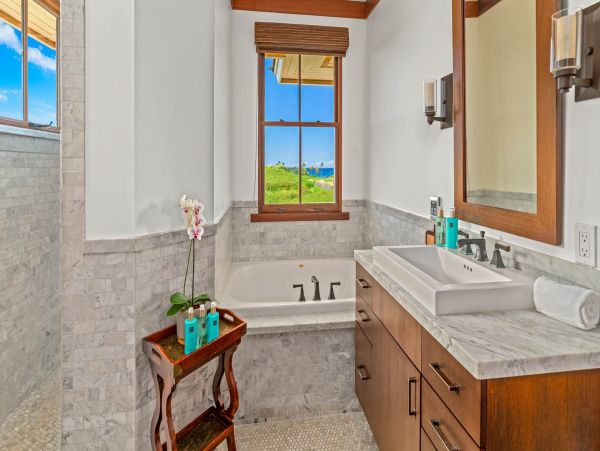Beautiful Four Bedroom Vacation Home with Pool in Poipu