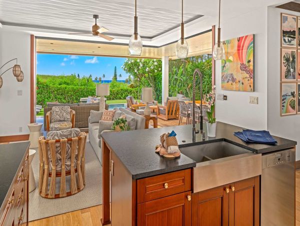 Beautiful Four Bedroom Vacation Home with Pool in Poipu