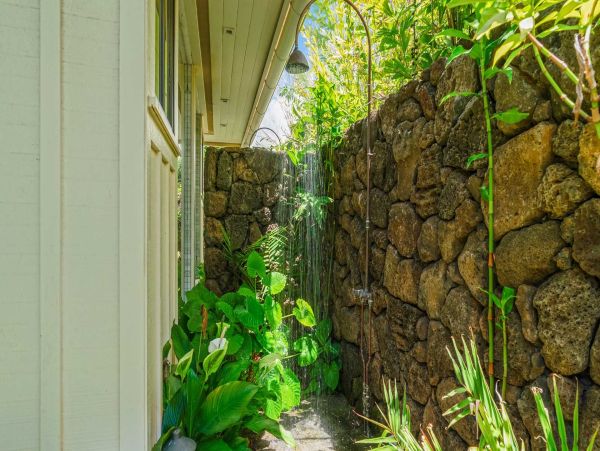Beautiful Four Bedroom Vacation Home with Pool in Poipu