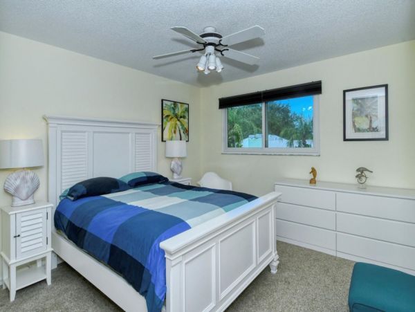 3 Bedrooms Vacation Home with Private Pool in Nokomis