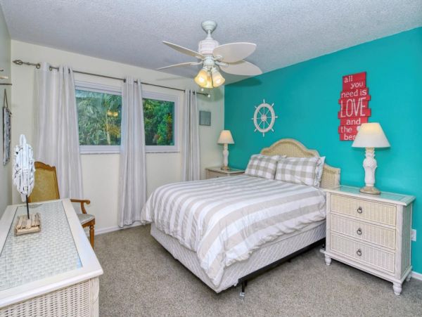 3 Bedrooms Vacation Home with Private Pool in Nokomis