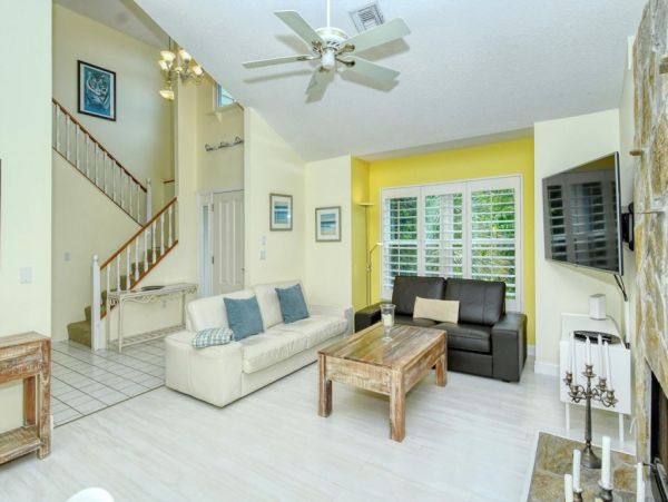 3 Bedrooms Vacation Home with Private Pool in Nokomis