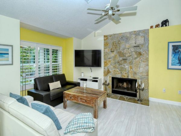 3 Bedrooms Vacation Home with Private Pool in Nokomis