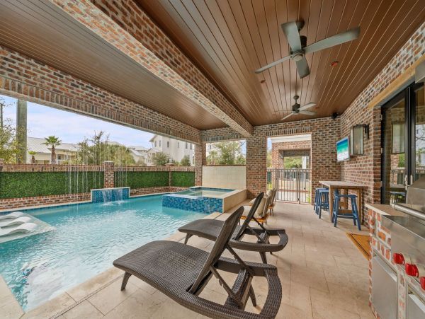 Luxury Beach Vacation Home in Seagrove with Private Pool & Spa