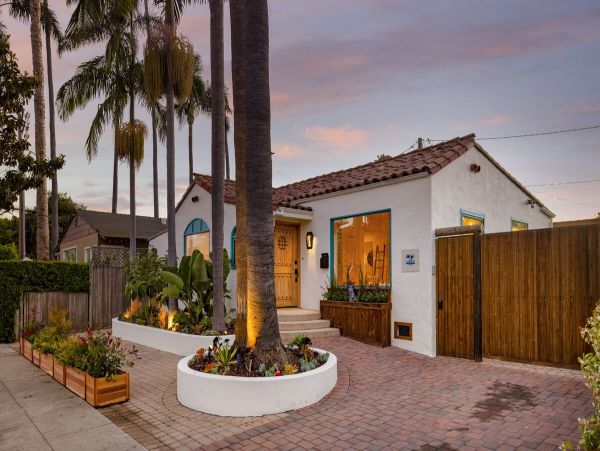 Charming Beach House in Santa Barbara 6 Guests