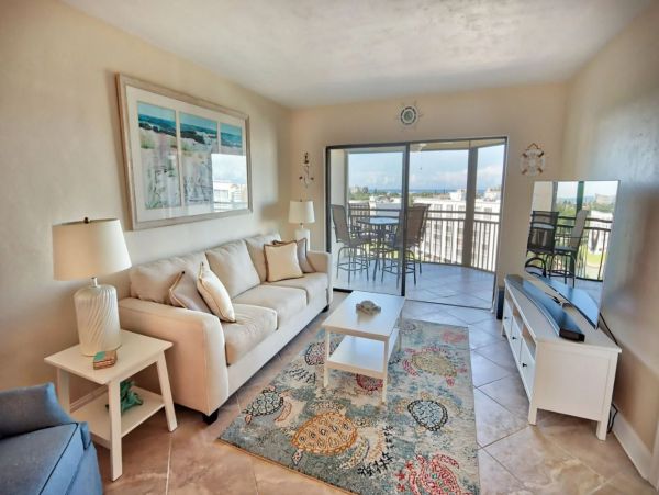 Luxury Vacation Condo in Fort Myers 4 Guests
