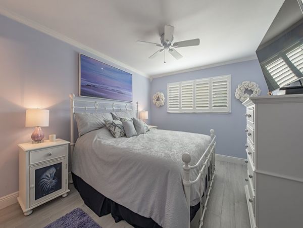 Newly Renovated Naples 2 Bedroom Condo For Rent Sleeps 4