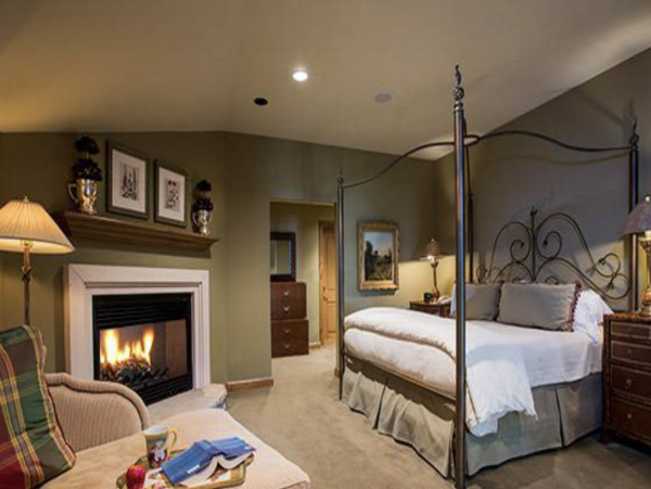 Beaver Creek 3 Bedroom Residence With Communal Pool & Spa
