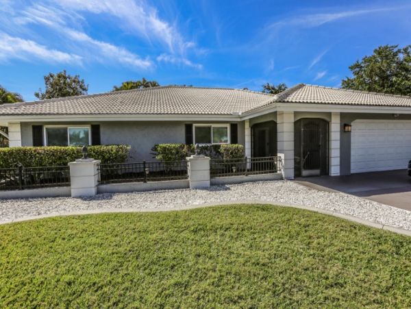 Fort Myers 4 Bedroom Vacation Pool Home Sleeps 22 Guests