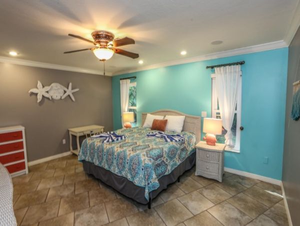 Fort Myers 4 Bedroom Vacation Pool Home Sleeps 22 Guests