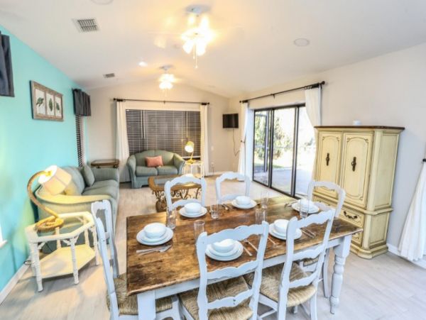 Fort Myers 4 Bedroom Vacation Pool Home Sleeps 22 Guests