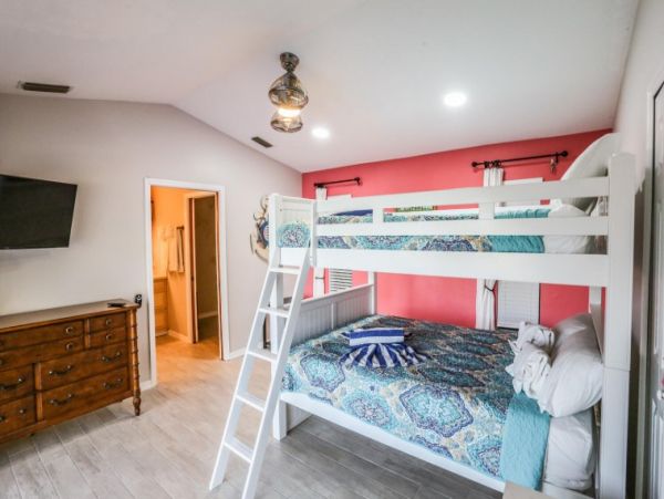 Fort Myers 4 Bedroom Vacation Pool Home Sleeps 22 Guests