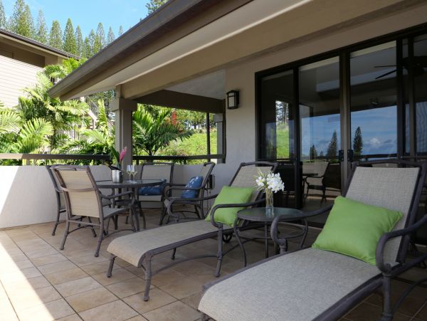 Beautiful & Remodeled Vacation Home in Kapalua Walk To Beach