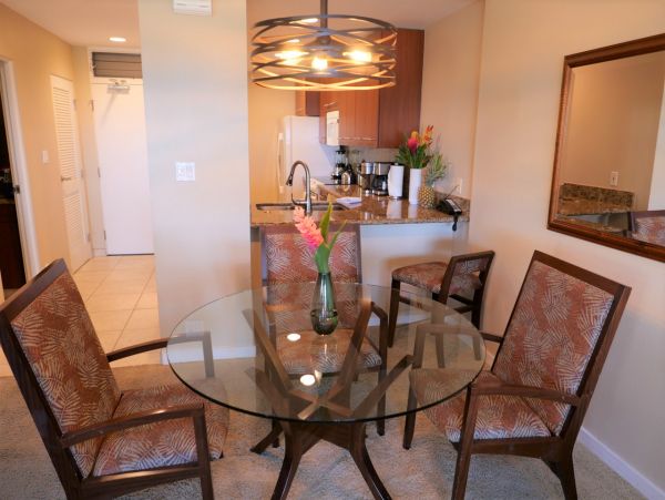 Beautiful & Remodeled Vacation Home in Kapalua Walk To Beach