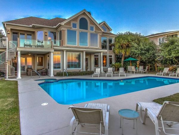 Fantastic Beachfront Vacation Home in Hilton Head 12 Guests