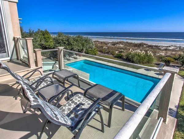 Fantastic Beachfront Vacation Home in Hilton Head 12 Guests