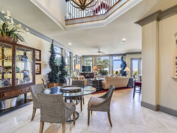 Fantastic Beachfront Vacation Home in Hilton Head 12 Guests