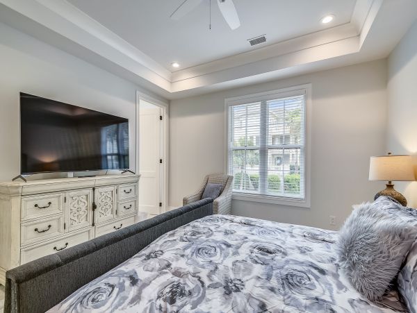 6 Bedroom Oceanfront Vacation Home in Hilton Head