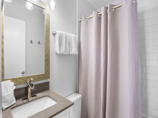Beautiful Vacation Rental in Anna Maria Sleeps Six Guests