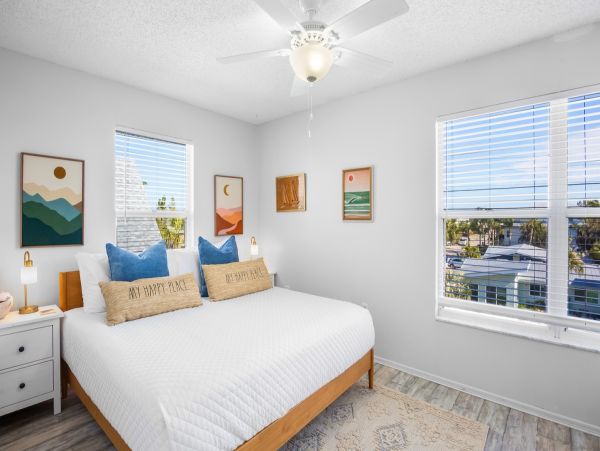 Beautiful Vacation Rental in Anna Maria Sleeps Six Guests