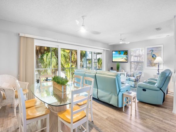 Beautiful Vacation Rental in Anna Maria Sleeps Six Guests