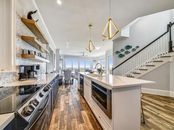 Ocean Front Vacation Home with Pool & Hot Tub in Hilton Head