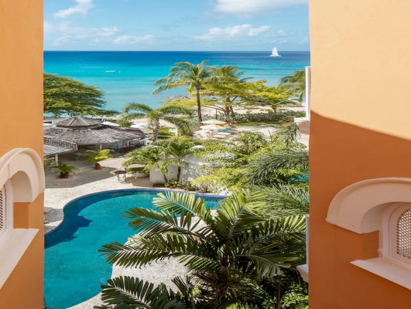Luxury Beach Vacation Villa in Barbados Sleeps 6 Guests