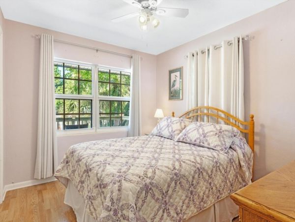 Four Bedroom Vacation Home with Heated Pool in Fort Myers