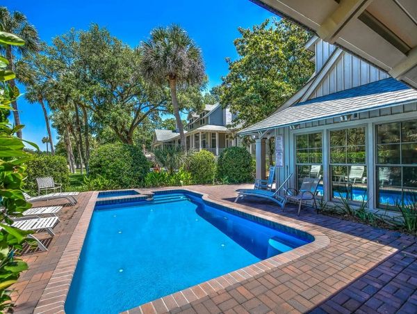Vacation Home 5 Minute Walk to the Beach in Hilton Head