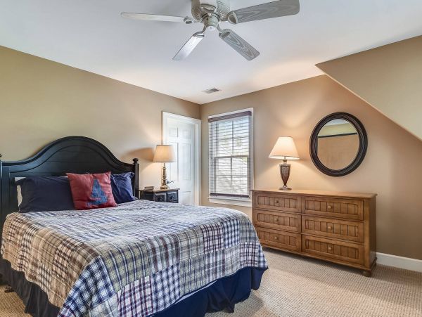 Vacation Home 5 Minute Walk to the Beach in Hilton Head